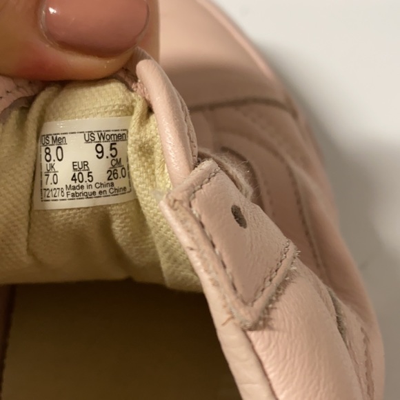 LIGHT PINK VANS LIKE NEW SIZE 9.5 - Picture 5 of 5